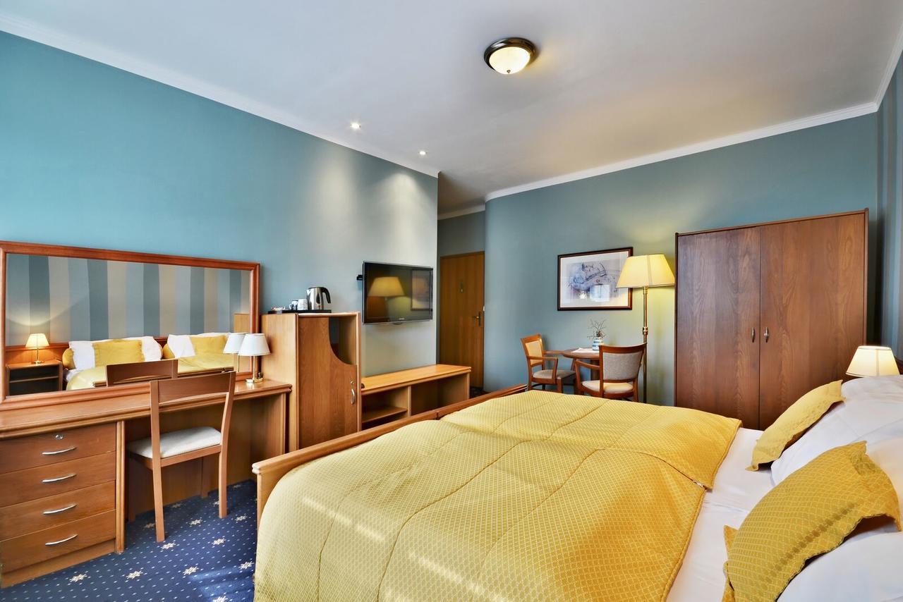 Hotel Villa Conti Písek Dış mekan fotoğraf